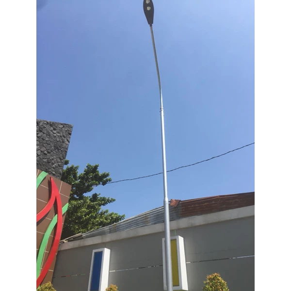Street light pole 7 meters Octa Parabolic Single Arm Galvanish 