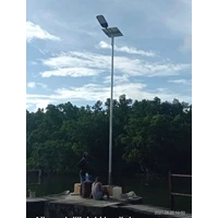 Lampu Tenaga Surya PJU Two in one ICOM IC YIN 80 Watt dengan solar panel