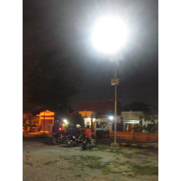 Distributor Lampu Jalan PJU / Lampu Jalan Tenaga Surya 80 Watt
