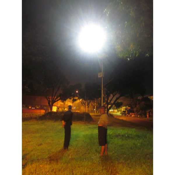 Solar Street Light 60watt Single Arm with street Pole 